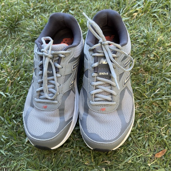 New Balance Women Shoe Size 8.5 2E Extra Wide Run Walk Gym Casual Train W1540GD3 - Picture 3 of 8